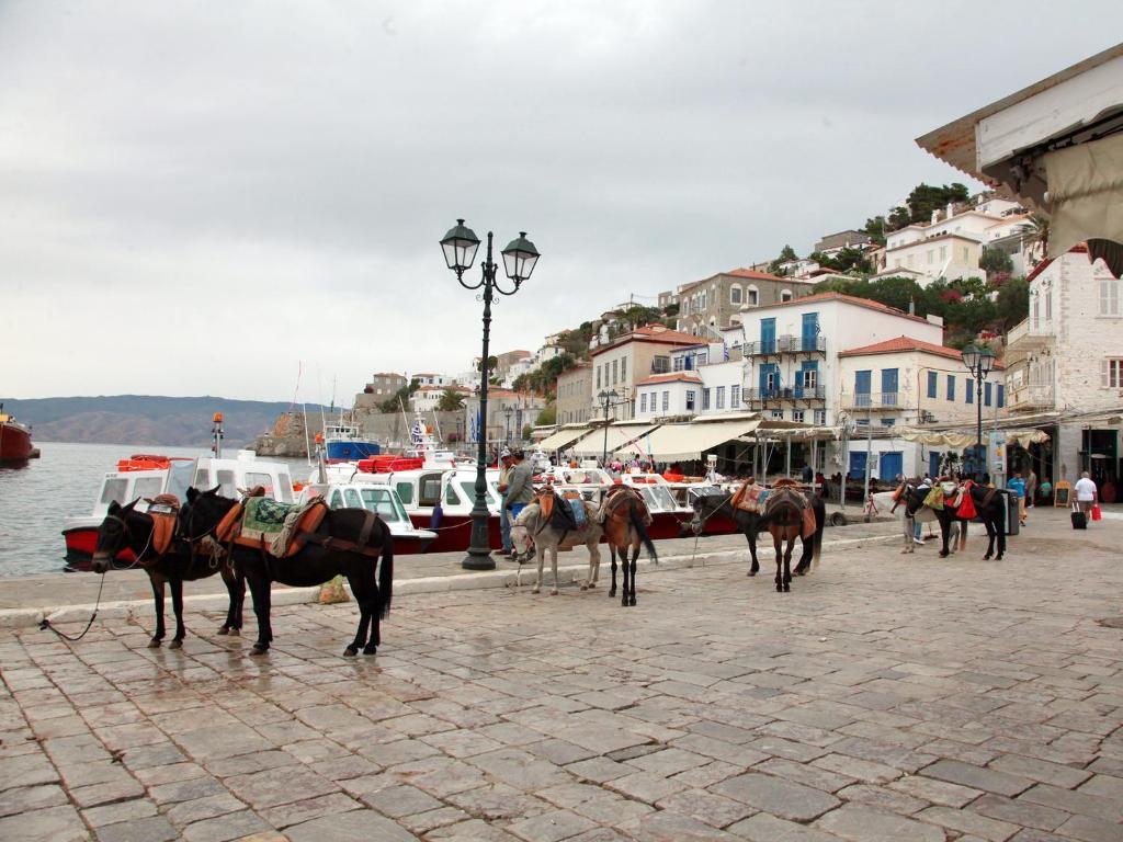 Theano Guesthouse Hydra  Exterior photo